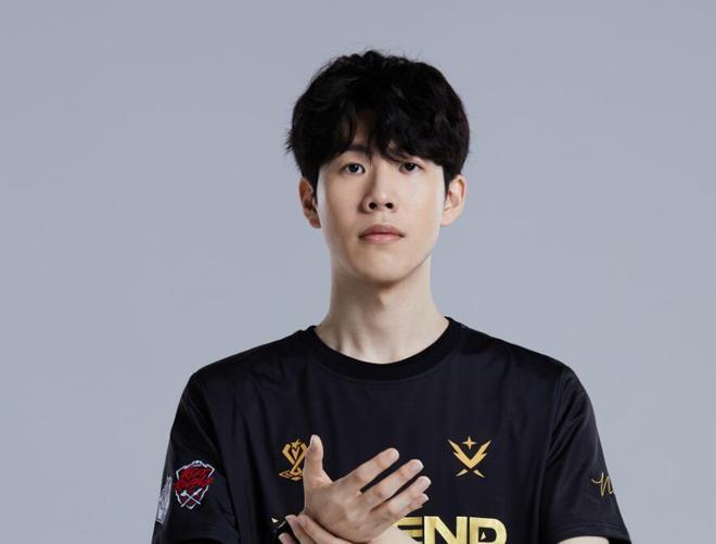 在皇马中场 在皇马中场