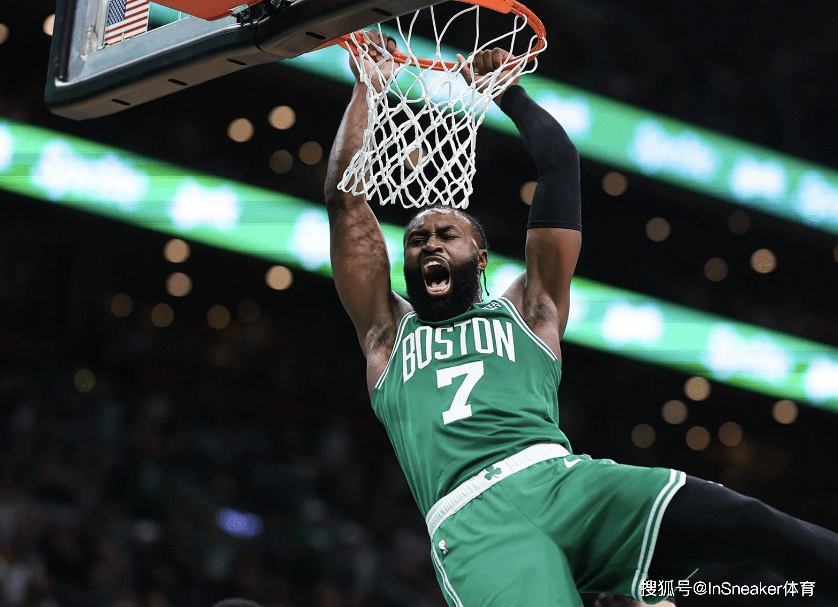 她的成功提 她的成功提